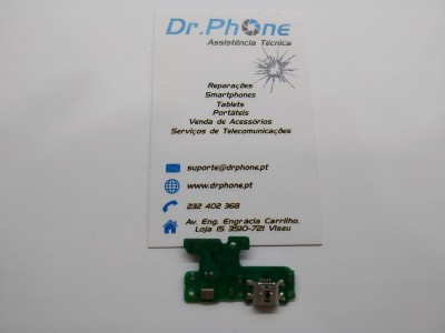 Cartão de visita Dr.Phone com componente eletrónico verde com conector USB