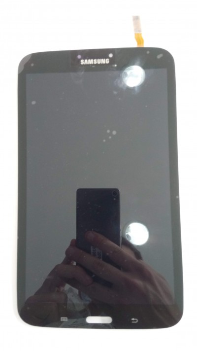 Ecrã tátil preto para tablet Samsung com botão central branco e reflexos