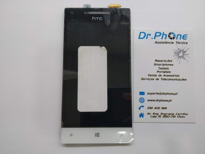 Ecrã táctil HTC branco com cartão de visita de assistência técnica