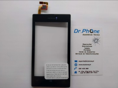Ecrã tátil preto para smartphone Nokia com fita flexível e autocolante, ao lado de cartão Dr.Phone em fundo branco