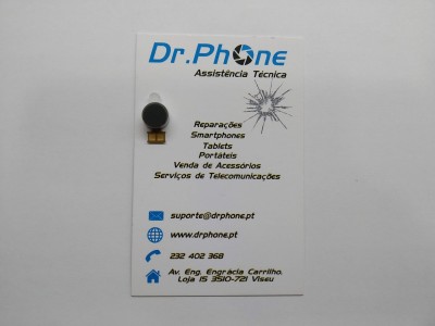 Cartão de visita Dr.Phone Assistência Técnica com peça eletrónica presa.