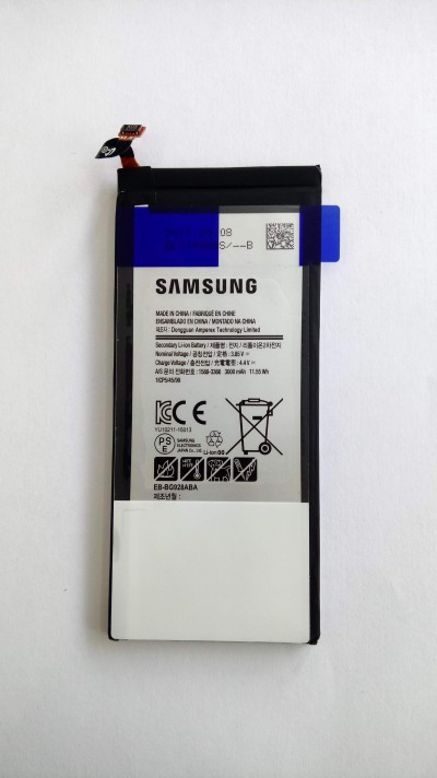 Bateria Samsung EB-BG928ABA com etiqueta informativa e fita azul