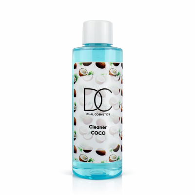 Frasco azul com etiqueta de cocos e texto DC Dual Cosmetics Cleaner Coco