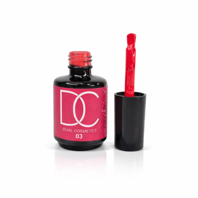 Frasco de verniz de unhas vermelho da Dual Cosmetics aberto com pincel aplicador