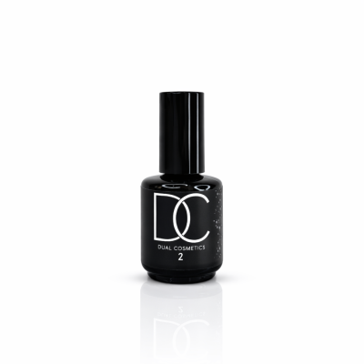 Frasco de verniz de unhas preto com rótulo branco DC Dual Cosmetics 2