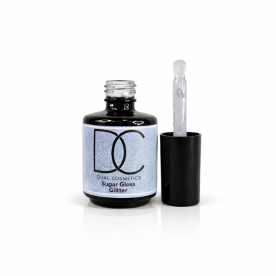 Frasco de verniz com rótulo lilás e pincel aplicador aberto com verniz transparente glitter