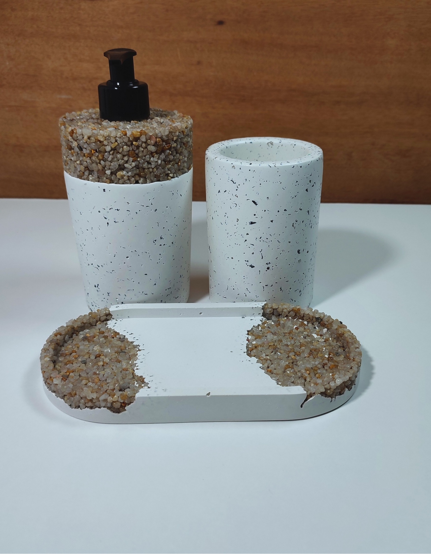 Kit Florença B6 Conjunto branco de acessórios de casa-de-banho com pedras decorativas pequenas