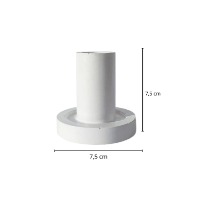 Produto cilíndrico branco com base redonda em fundo branco