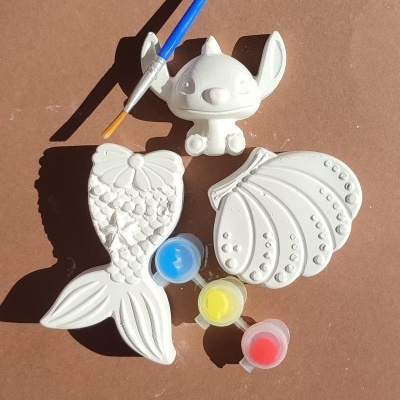Figuras de cerâmica branca para pintar com pincel e tintas