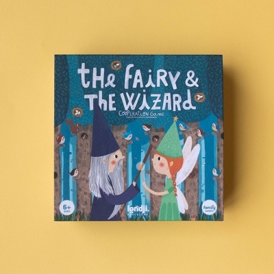 Caixa de jogo 'The Fairy & The Wizard' com ilustrações de fada e mago