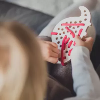 Max,&#x20;o&#x20;Dinossauro&#x20;&#x2013;&#x20;Brinquedo&#x20;Grande&#x20;para&#x20;Enla&#x00E7;ar