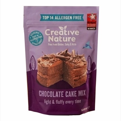 Mistura para bolo de chocolate Creative Nature em embalagem roxa com bolo na frente