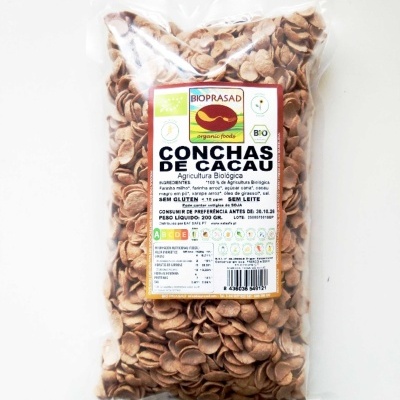 Pacote de conchas de cacau biológico Bioprasad com rótulo informativo