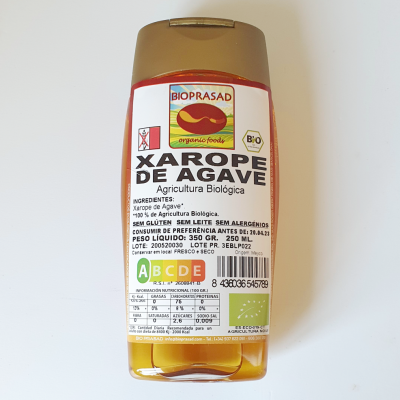 Frasco plástico de xarope de agave Bioprasad com rótulo branco e tampa castanha