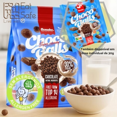 Pacote de Choco Balls chocolate Bonabo com tigela de cereais e copo de leite