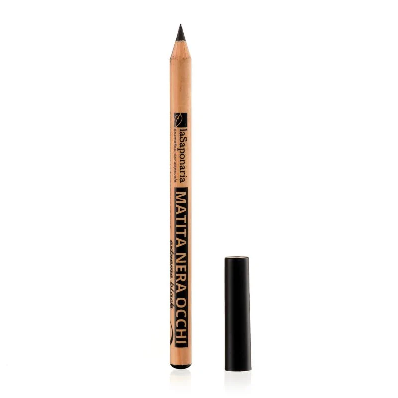 Lápis de Olhos Preto Extreme Black – La Saponaria Lápis de olhos preto LaSaponaria com tampa preta e corpo de madeira.