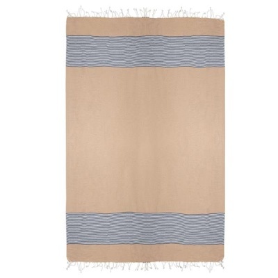 Tapete bege com duas faixas horizontais azuis e brancas e franjas nas extremidades