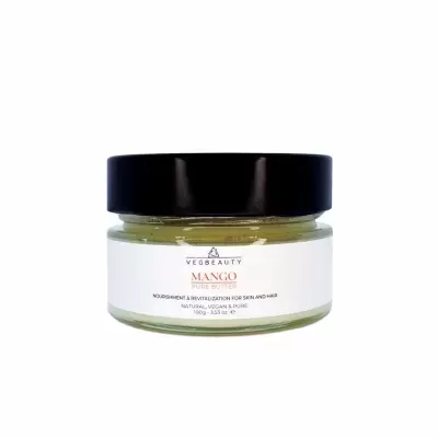 Frasco de vidro com tampa preta e etiqueta branca da marca VEGBEAUTY