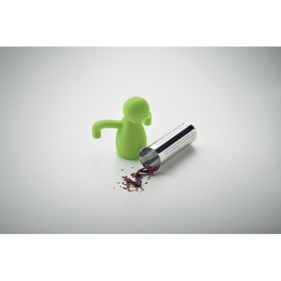 Infusor de chá cilíndrico em aço inoxidável com suporte de boneco de silicone verde.