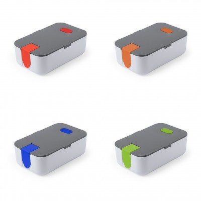 Quatro caixas retangulares com tampa cinza e fecho colorido em vermelho, laranja, azul e verde