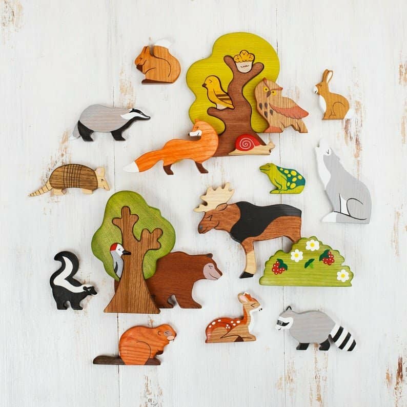 Ouriço de madeira Wooden Caterpillar Ouriço de madeira Wooden Caterpillar