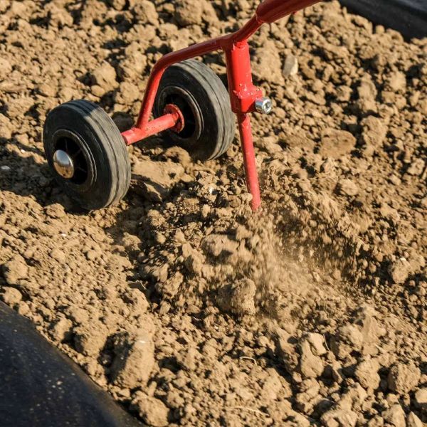 Enxada de rodas com lâmina de 180 mm Ferramenta de jardinagem vermelha com rodas em solo árido