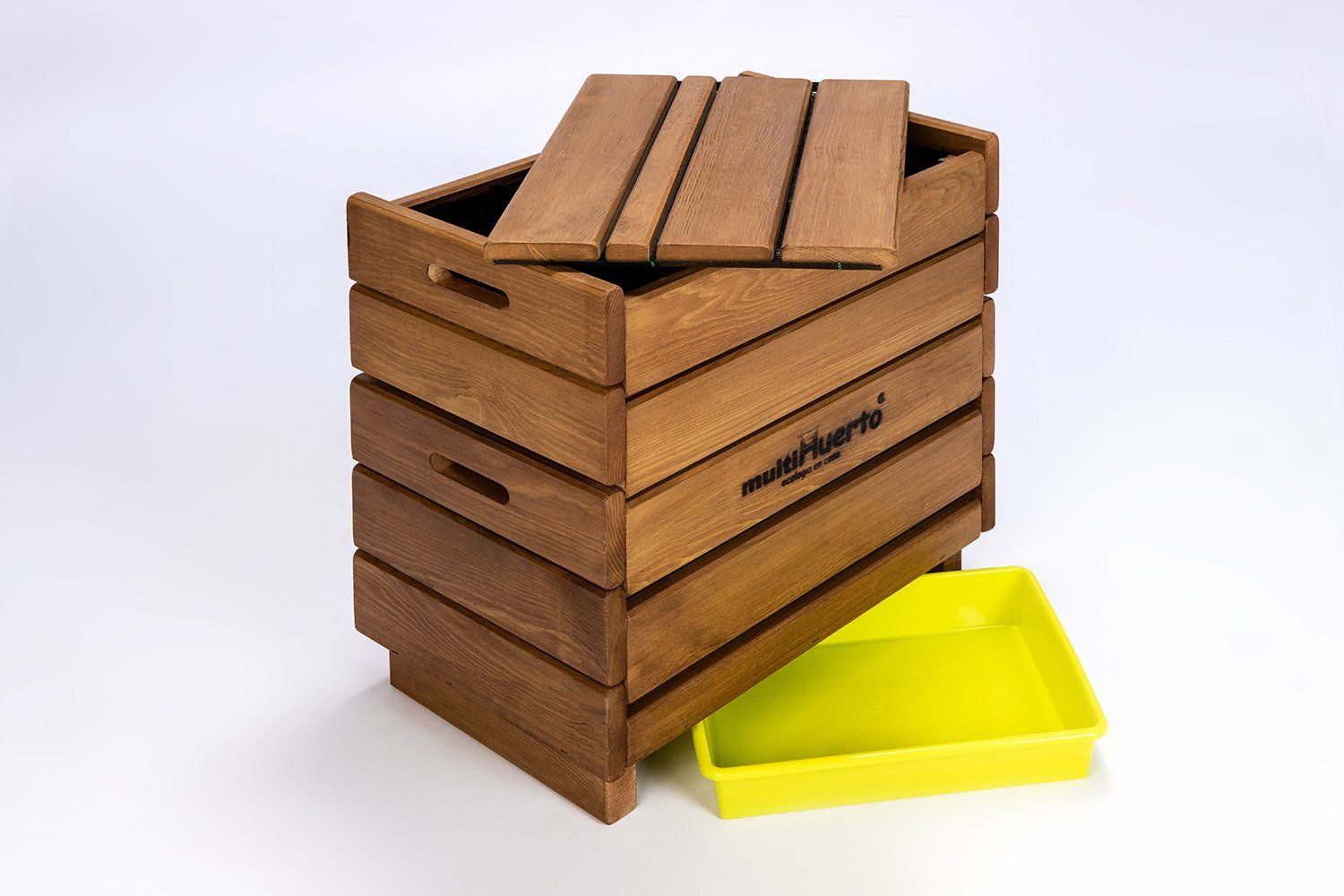 Vermicompostor Completo Madeira Caixa de madeira com tampa e bandeja amarela ao lado