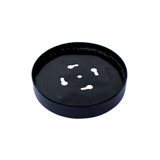 Copos para queimador de plástico Prato redondo preto em metal com orifícios brancos e fundo branco