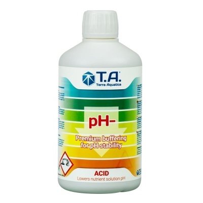 Frasco plástico branco com rótulo colorido e texto sobre controle de pH para aquários