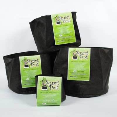 Conjunto de quatro vasos de cultivo Smart Pot de tecido preto com etiquetas verdes