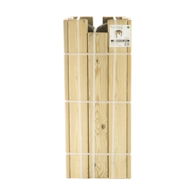 Pacote de pernas de madeira claras amarrado com fita branca.