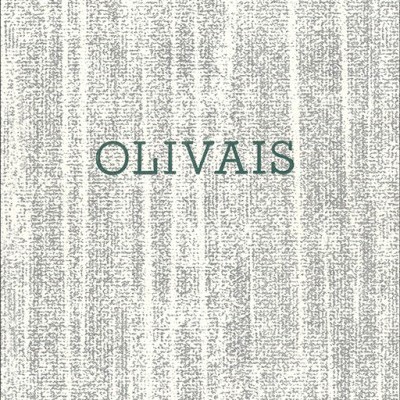 Tecido ou papel texturizado cinzento claro com a palavra OLIVAIS a verde