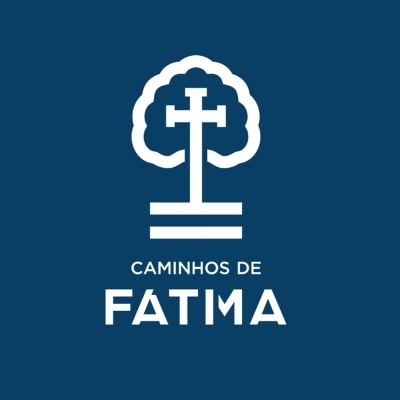 Logótipo branco com cruz e árvore e texto 'CAMINHOS DE FÁTIMA' sobre fundo azul