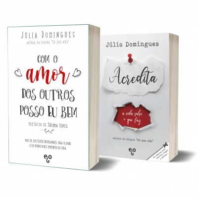 Dois livros brancos de Júlia Domingues com textos em preto e vermelho nas capas.