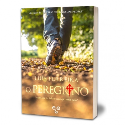 Capa do livro 'O PEREGRINO' de Luís Ferreira com imagem de pés a caminhar num caminho de terra.