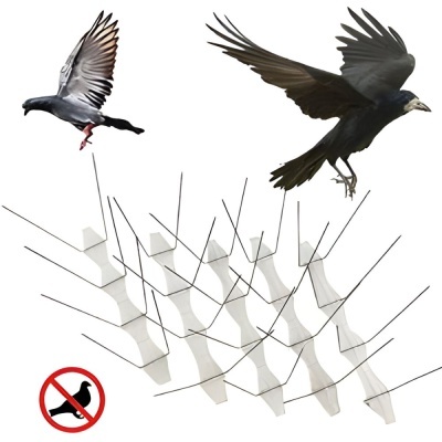 Protetor branco com espinhos metálicos e símbolo de proibição de pombos