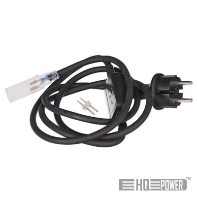 Cabo elétrico preto com ficha macho de plugue europeu e conector transparente numa extremidade.