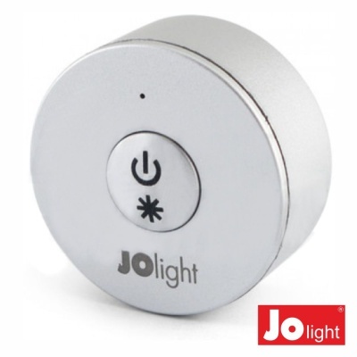 Dispositivo eletrônico redondo branco com botão e logo JOlight
