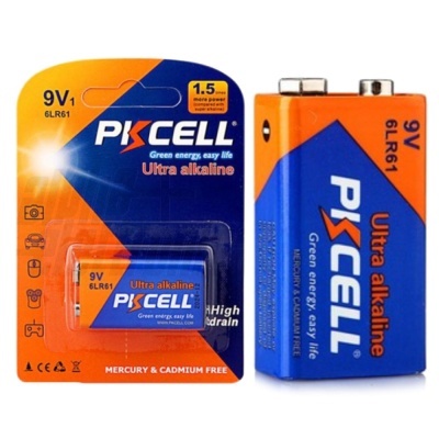Bateria PKCELL Ultra alkaline 9V 6LR61 em embalagem azul e laranja