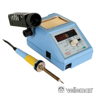 Estação de soldadura digital Velleman azul com ferro de soldar e suporte