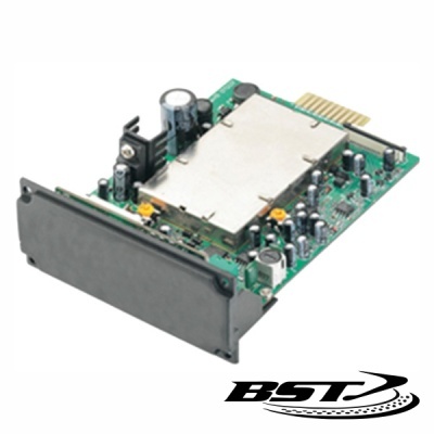 Placa eletrónica com componentes e conector dourado, logótipo BST