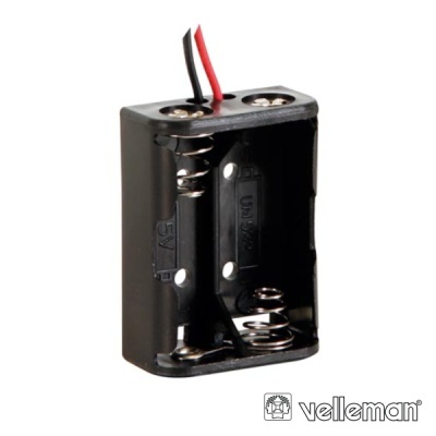 Suporte preto para duas pilhas AA com molas e fios vermelho e preto