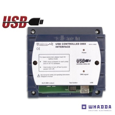 Interface USB para controlo DMX com etiqueta branca e várias portas para ligação