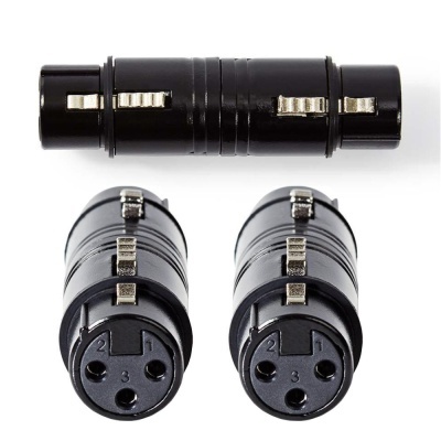 Adaptador de áudio preto com conectores tipo XLR