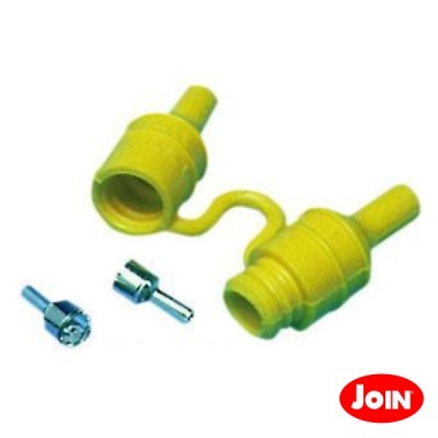 Terminales eléctricos amarelos com conectores metálicos