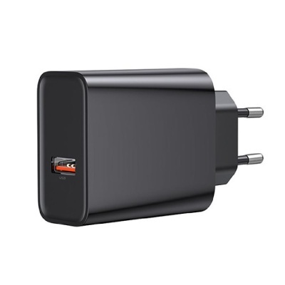 Carregador USB preto com ficha europeia