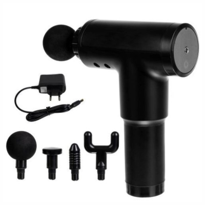 Massageador corporal preto tipo pistola com acessórios intercambiáveis e carregador