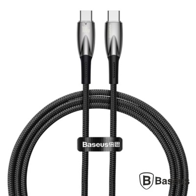 Cabo USB tipo C preto com conectores metálicos e etiqueta Baseus