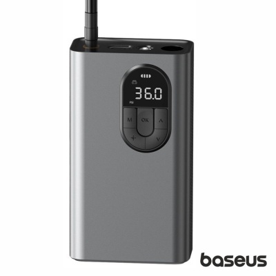 Dispositivo eletrônico portátil prateado com antena preta e tela digital mostrando 36.0