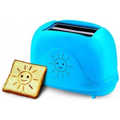 Torradeira azul com desenho de sol sorridente e fatia de pão com o mesmo desenho tostado
